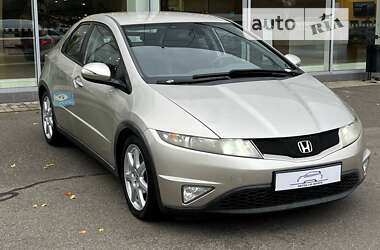 Хэтчбек Honda Civic 2008 в Киеве