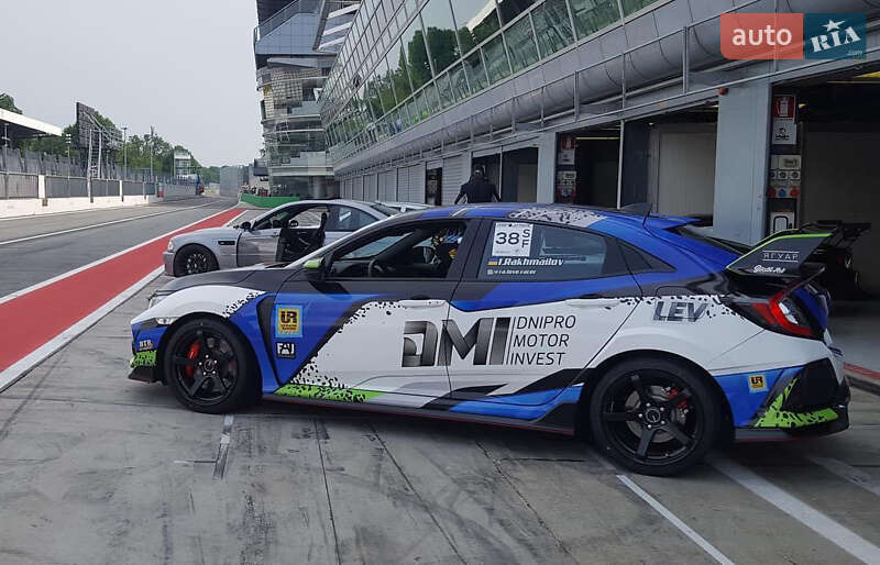 Седан Honda Civic 2017 в Киеве фото 8 Седан Honda Civic 2017 в Киеве