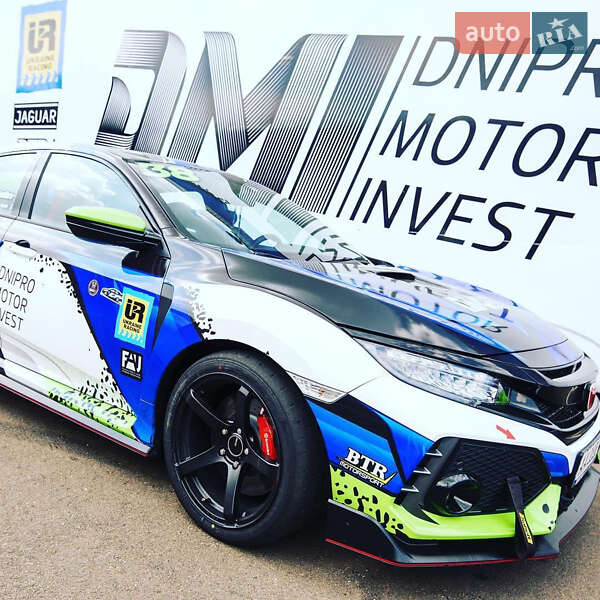 Седан Honda Civic 2017 в Киеве фото 13 Седан Honda Civic 2017 в Киеве