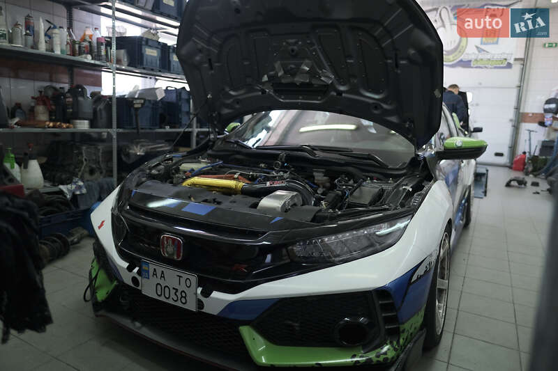 Седан Honda Civic 2017 в Киеве фото 18 Седан Honda Civic 2017 в Киеве