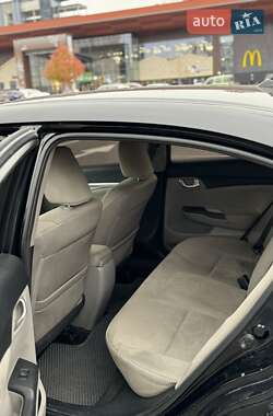 Седан Honda Civic 2013 в 