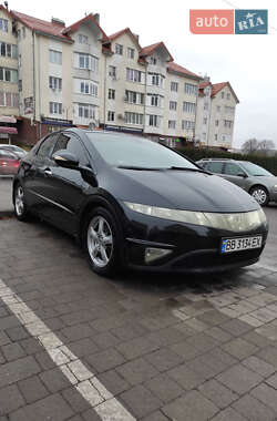 Хетчбек Honda Civic 2006 в 
