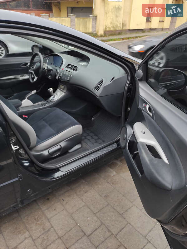 Хэтчбек Honda Civic 2006 в Сокале фото 22 Хэтчбек Honda Civic 2006 в Сокале