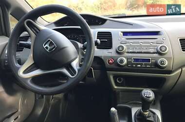 Седан Honda Civic 2008 в Днепре