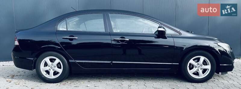 Седан Honda Civic 2010 в Житомирі