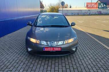 Хэтчбек Honda Civic 2007 в Нововолынске