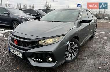 Хэтчбек Honda Civic 2018 в Киеве