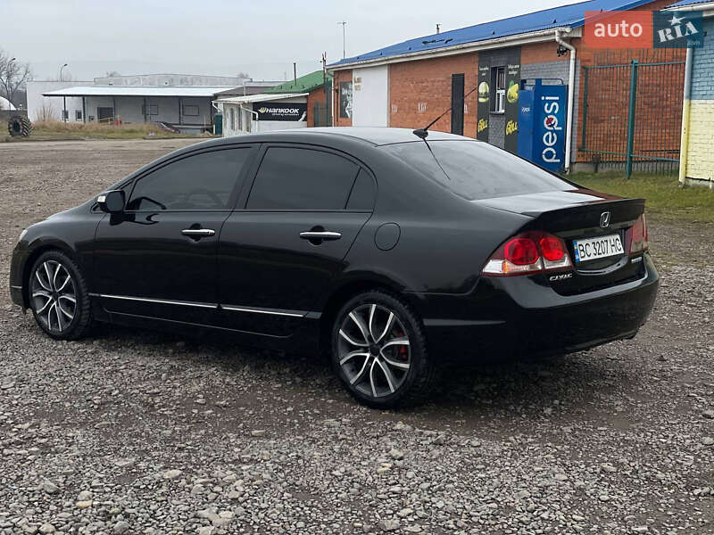 Седан Honda Civic 2009 в Львове
