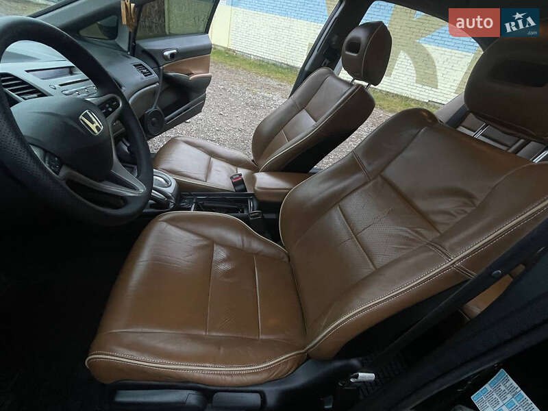 Седан Honda Civic 2009 в Львове