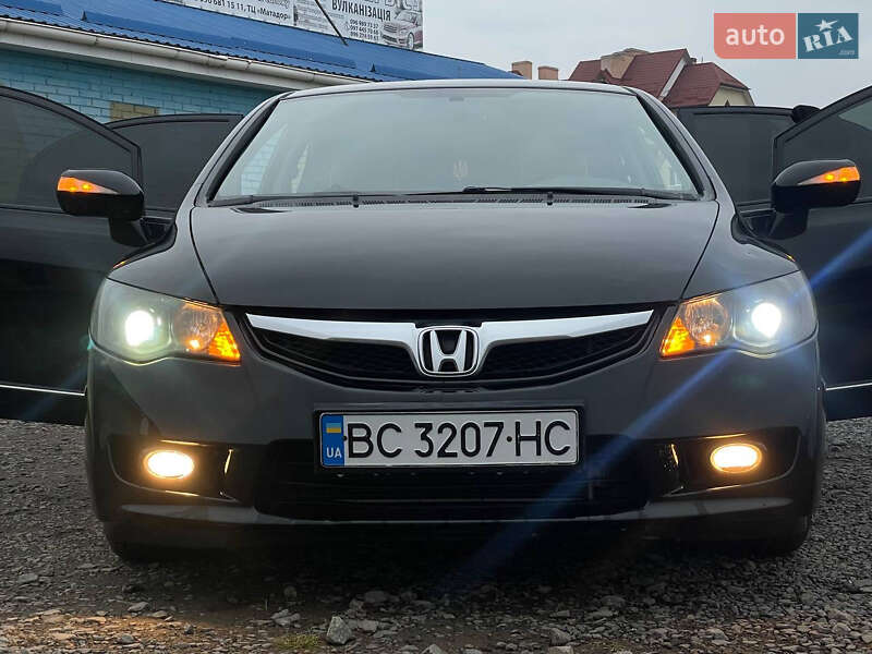 Седан Honda Civic 2009 в Львове