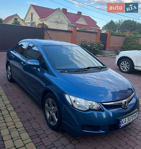 Седан Honda Civic 2007 в Киеве