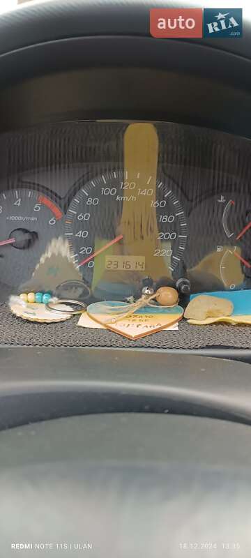 Хэтчбек Honda Civic 2002 в Полтаве фото 3 Хэтчбек Honda Civic 2002 в Полтаве