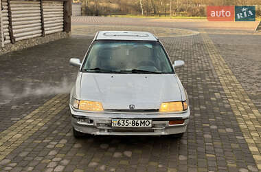 Седан Honda Civic 1987 в Чернівцях