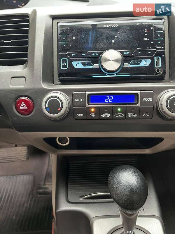 Седан Honda Civic 2009 в Кельменцах
