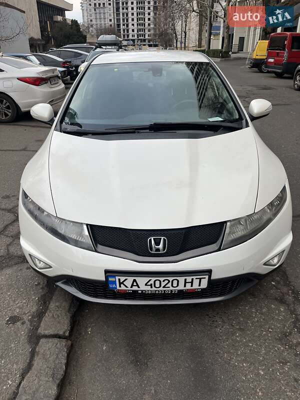 Хэтчбек Honda Civic 2010 в Одессе