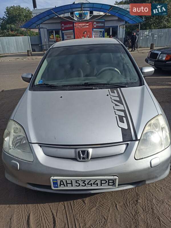 Хэтчбек Honda Civic 2001 в 