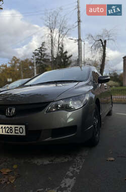 Седан Honda Civic 2008 в Чернігові