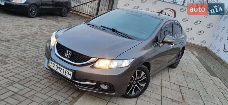 Седан Honda Civic 2013 в Днепре