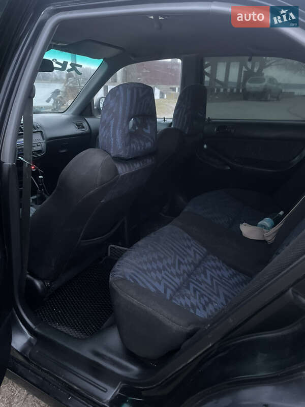 Седан Honda Civic 1999 в Украинке