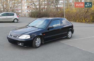 Хэтчбек Honda Civic 2000 в Тростянце