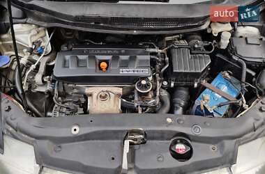 Хетчбек Honda Civic 2006 в 