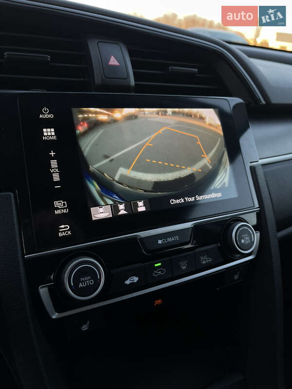 Седан Honda Civic 2018 в Львові