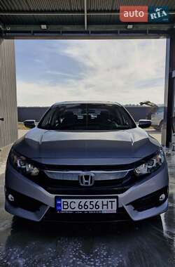 Седан Honda Civic 2018 в Львове