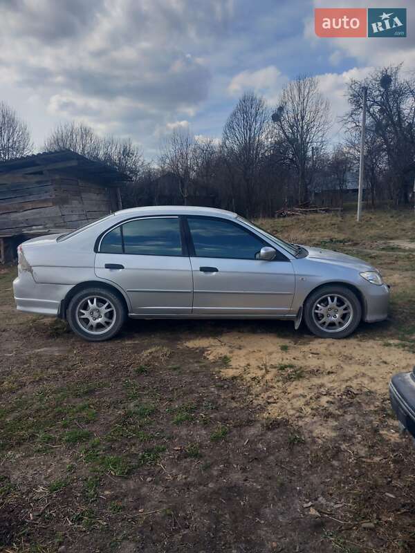 Седан Honda Civic 2004 в Львові