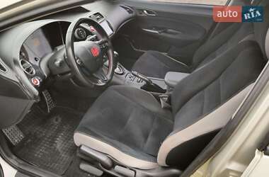 Хетчбек Honda Civic 2006 в 
