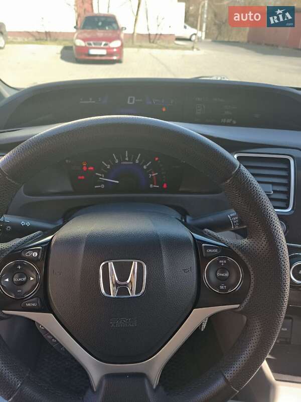 Седан Honda Civic 2013 в Тернополе