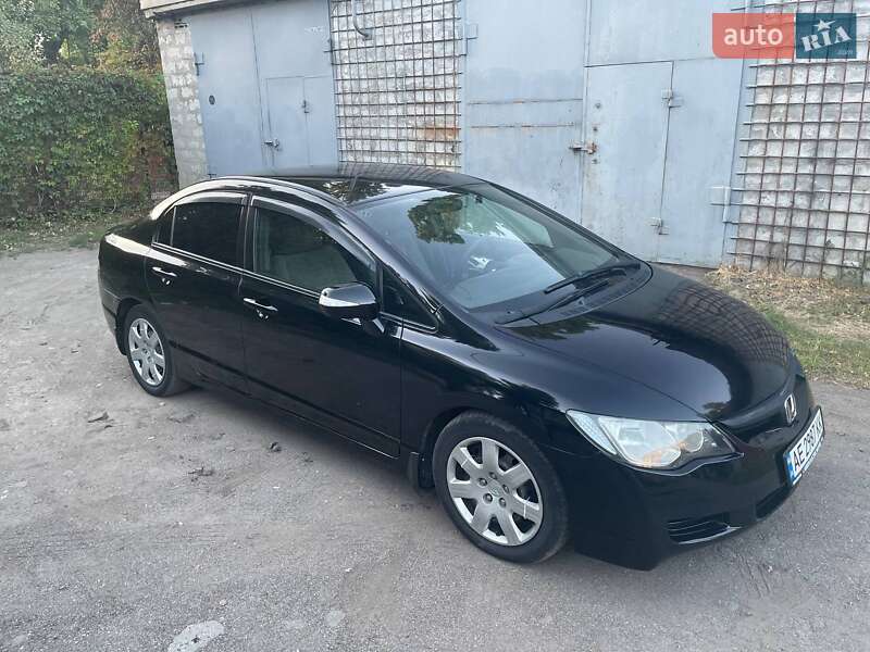 Седан Honda Civic 2008 в Кривом Роге
