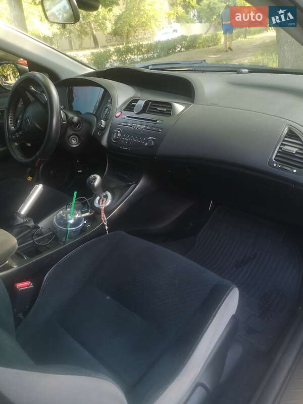 Хэтчбек Honda Civic 2008 в Одессе