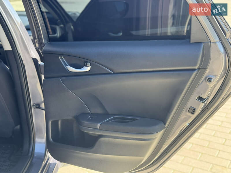 Седан Honda Civic 2017 в Мукачевому