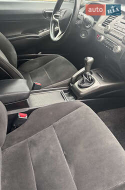 Седан Honda Civic 2011 в 