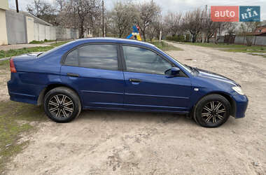Седан Honda Civic 2004 в 