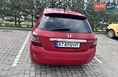 Хэтчбек Honda Civic 2005 в 