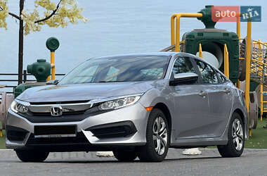 Седан Honda Civic 2017 в 