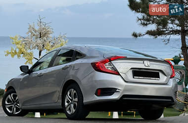 Седан Honda Civic 2017 в 