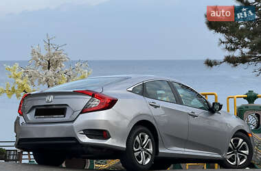 Седан Honda Civic 2017 в 