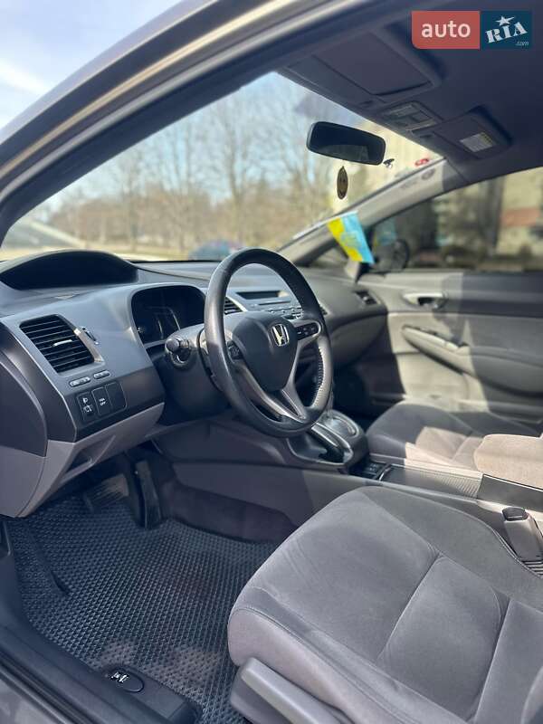 Седан Honda Civic 2008 в Лозовой