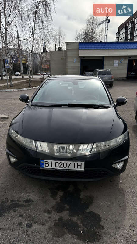 Хэтчбек Honda Civic 2008 в Полтаве