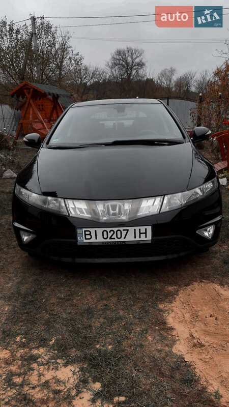 Хэтчбек Honda Civic 2008 в Полтаве