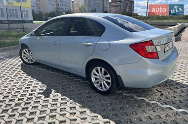 Седан Honda Civic 2012 в 