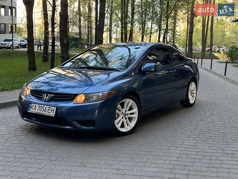Купе Honda Civic 2008 в 