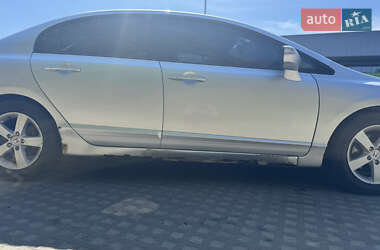 Хэтчбек Honda Civic 2007 в 