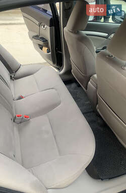 Седан Honda Civic 2012 в 