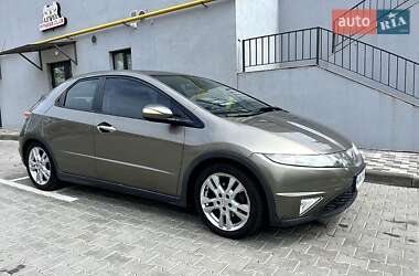 Хэтчбек Honda Civic 2007 в 