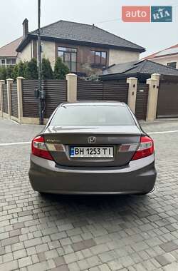 Седан Honda Civic 2012 в 