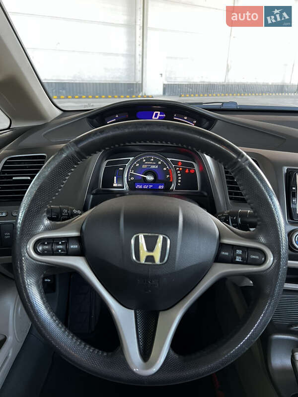 Седан Honda Civic 2010 в Рівному