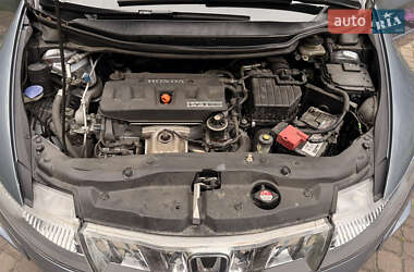 Хетчбек Honda Civic 2006 в 